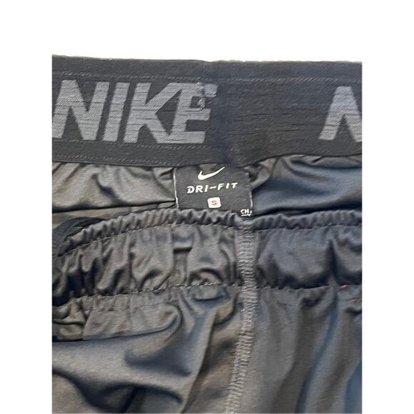 Nike Dri-Fit Black Athletic Shorts Mens S - Picture 3 of 4